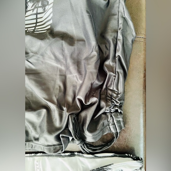 NWT Women’s Size XXL 2-Piece Black and White Palm Tree Print Halter Bikini - Picture 9 of 16